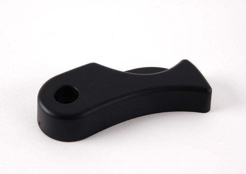 E90/F13/E84 рычаг привода капота