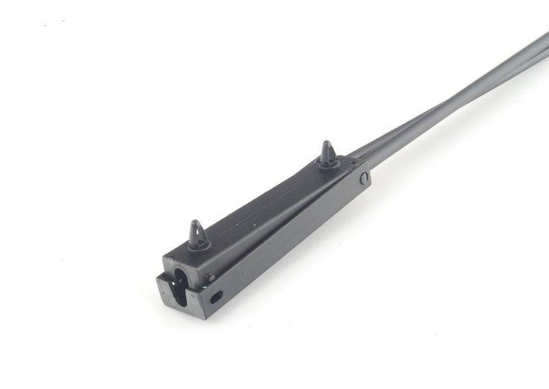 F10/F01 передний трос капота