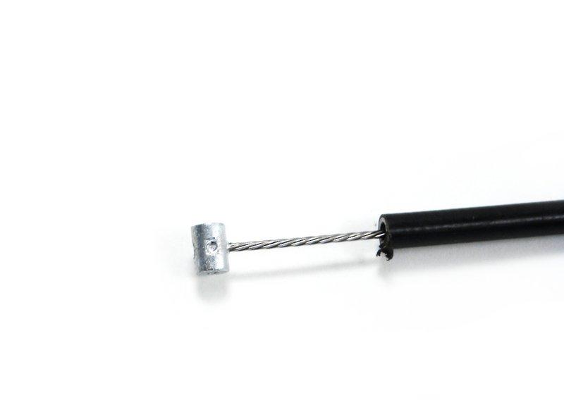 E53 Трос привода капота