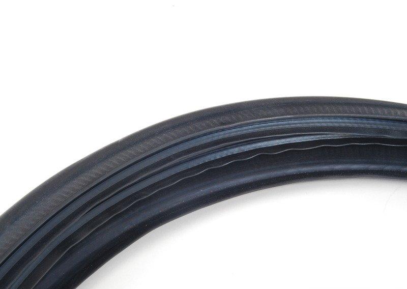 Уплотнитель багажной двери