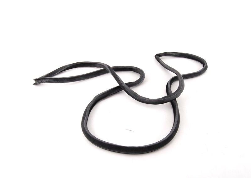 Уплотнитель багажной двери