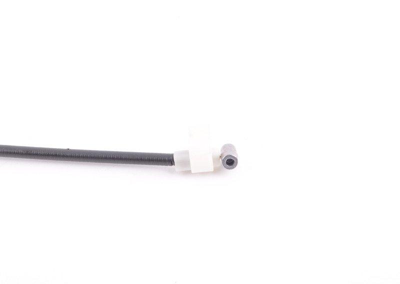 Трос привода крышки багажника