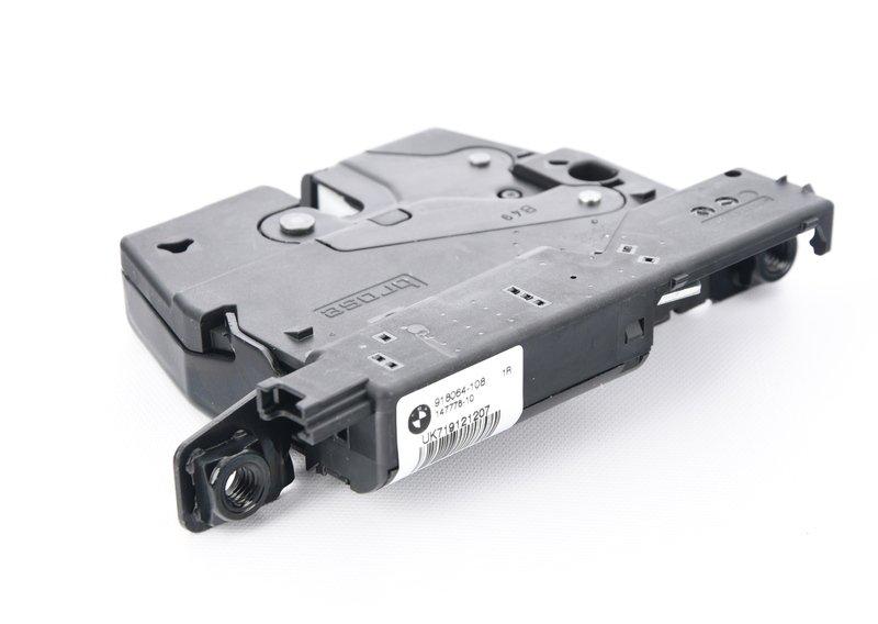 F30/F10/F12 замок багажной двери