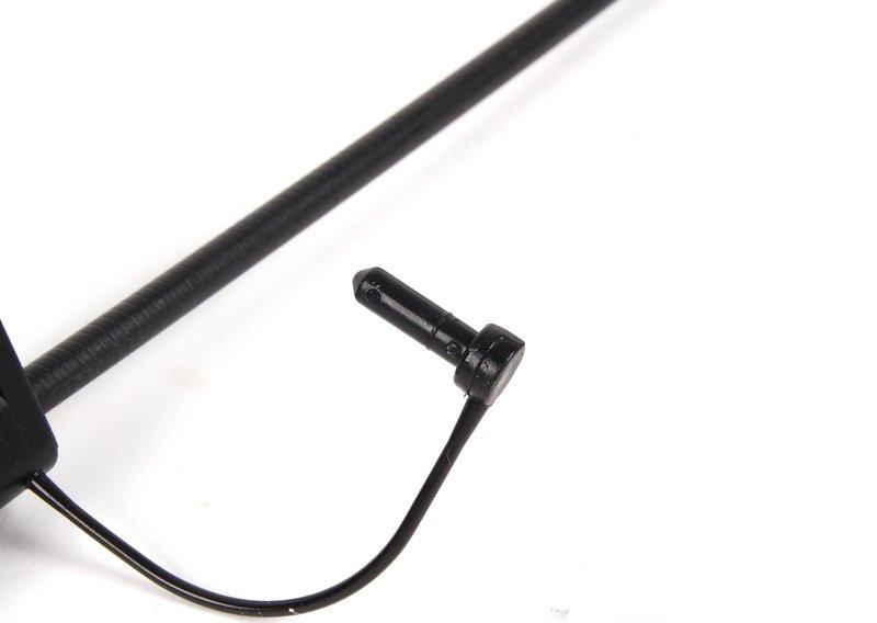 Трос привода крышки багажника