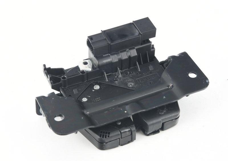 F34/F11/F25 замок багажной двери