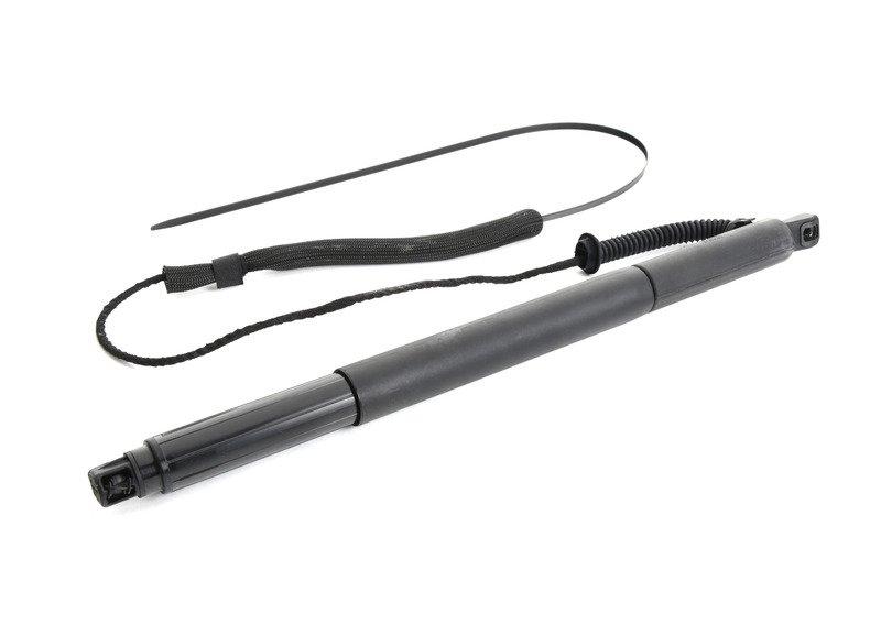 E71 левый доводчик багажной двери