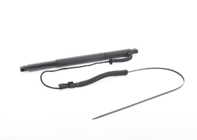 E71 левый доводчик багажной двери