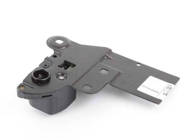 Замок заднего стекла