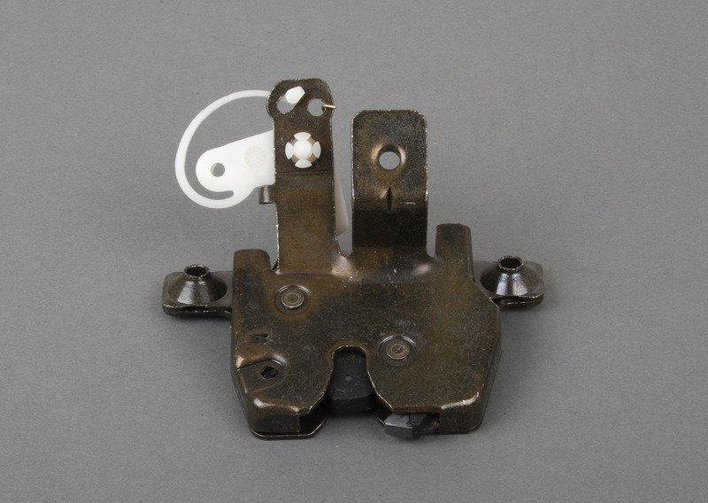 Замок багажной двери