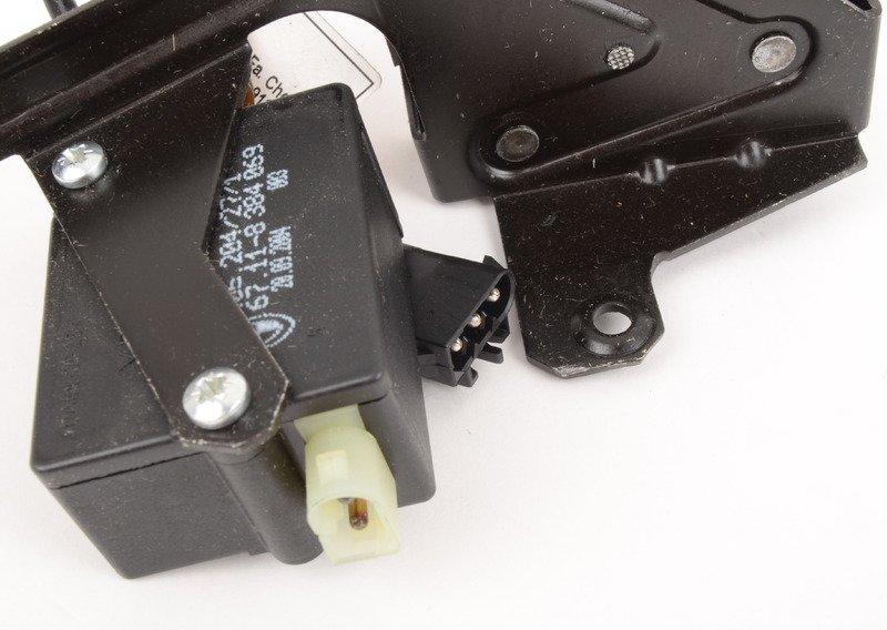 Замок заднего стекла