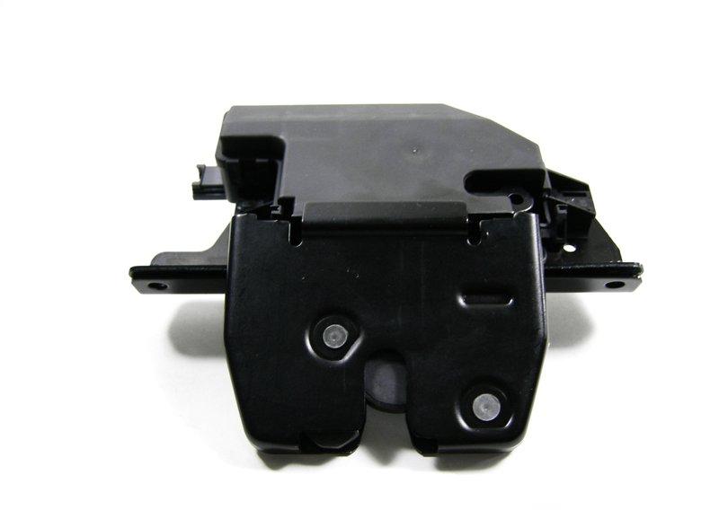 E53 Замок багажной двери Вх