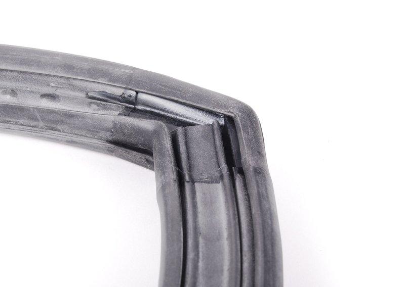 Уплотнитель лобового стекла