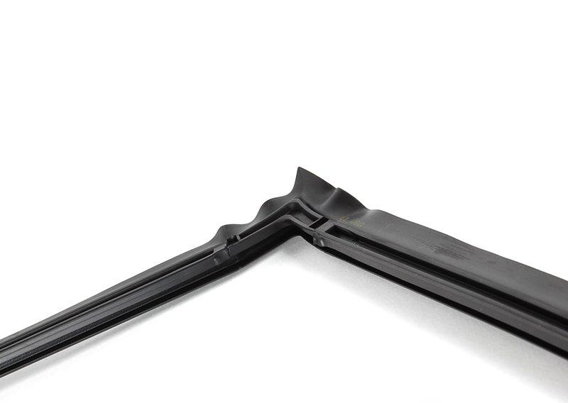 Щиток заднего стекла