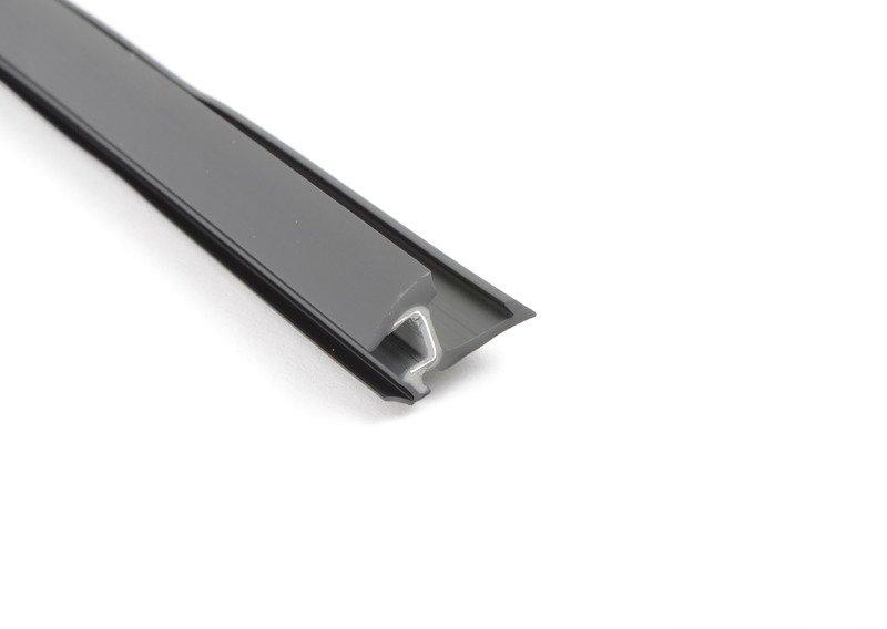 Щиток лобового стекла