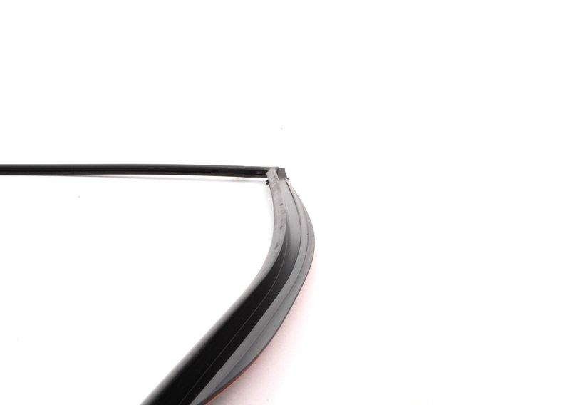 Щиток лобового стекла