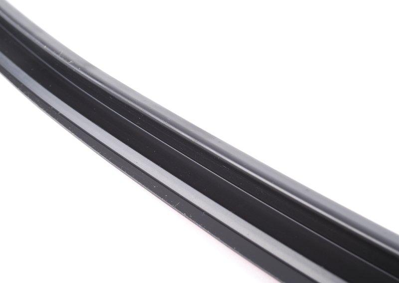 E93/E93N Щиток лобового стекла