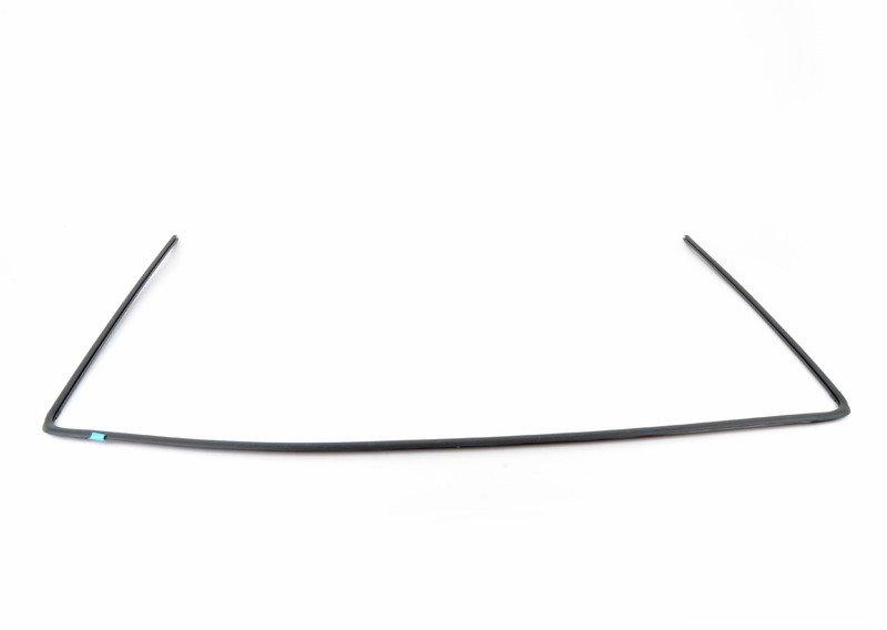 Щиток лобового стекла