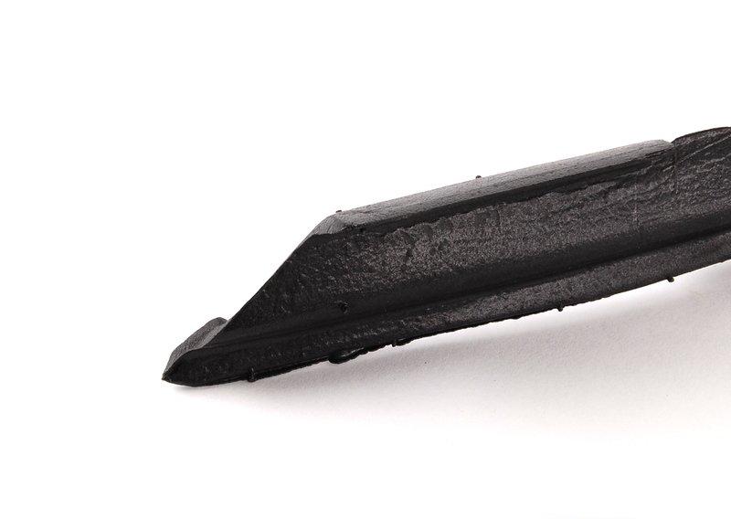 E39 Уплотнитель переднего левого стекла