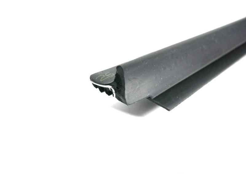 Защитный молдинг шахты П Наруж