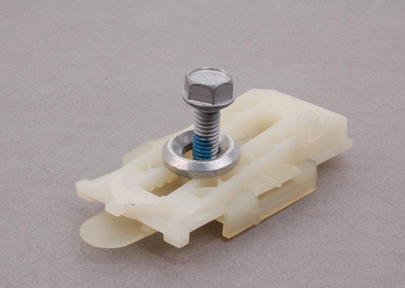 Кронштейн обоймы стеклоподъемника