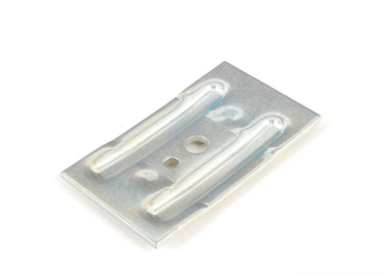 Зажимная пластина