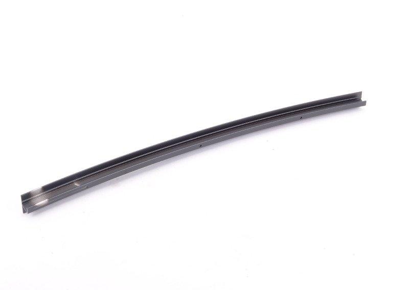 Накладка направляющей стойки стекла Л