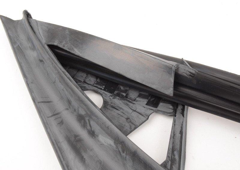 Уплотнитель треуг.накл.зеркала П Наруж