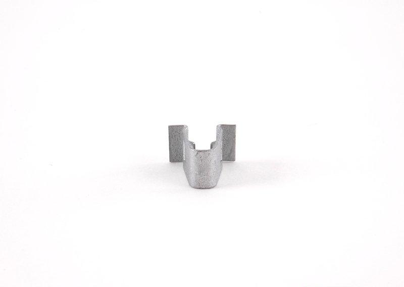 Пружинная скоба