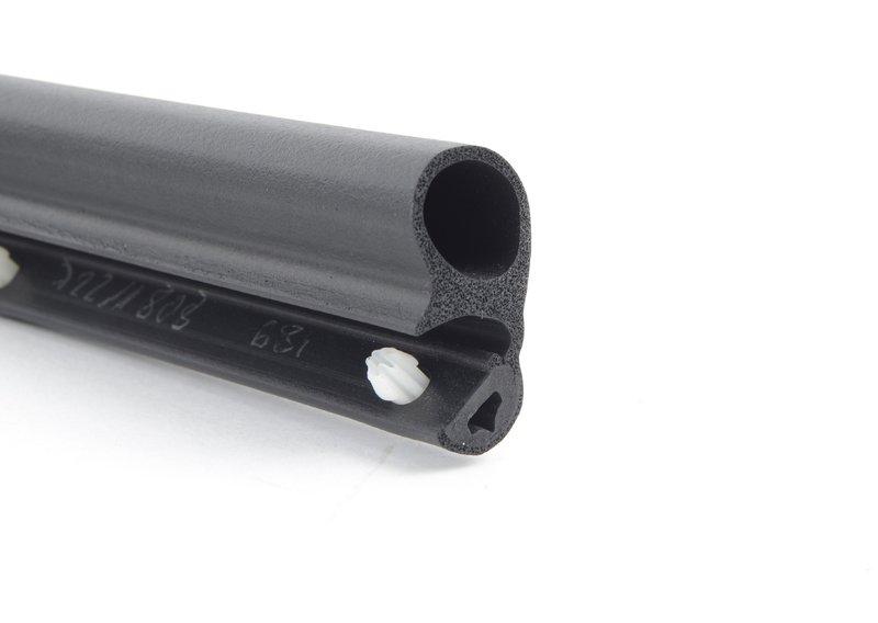 Уплотнитель стыка двери, порог П