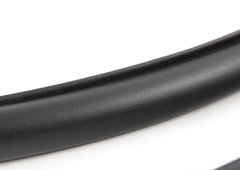 Уплотнитель двери Пд F30 / F31 / F35 / F30 LCI / F31 LCI /  F80 M3 /  F80 M3 LCI