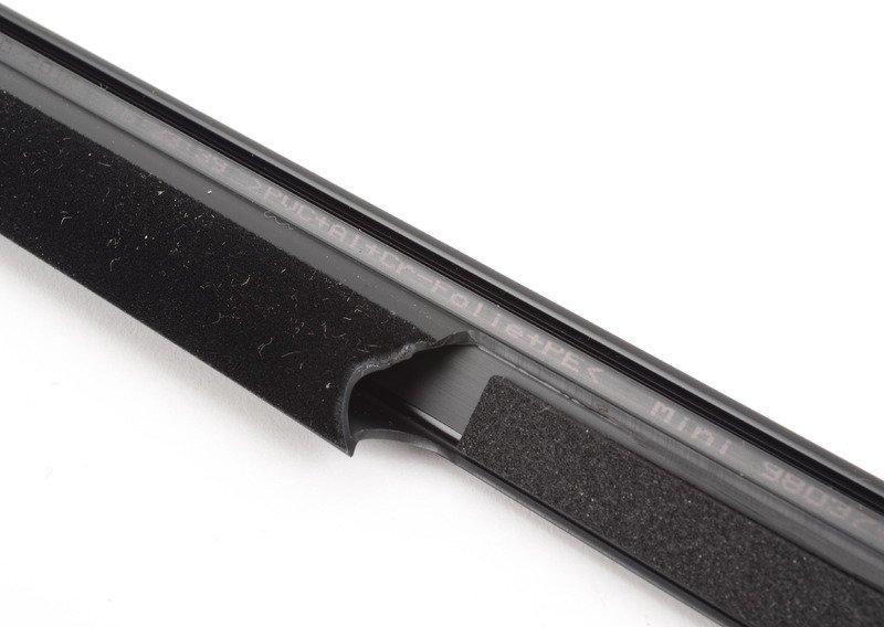 Молдинг шахты стекла Наруж двери Л Пд