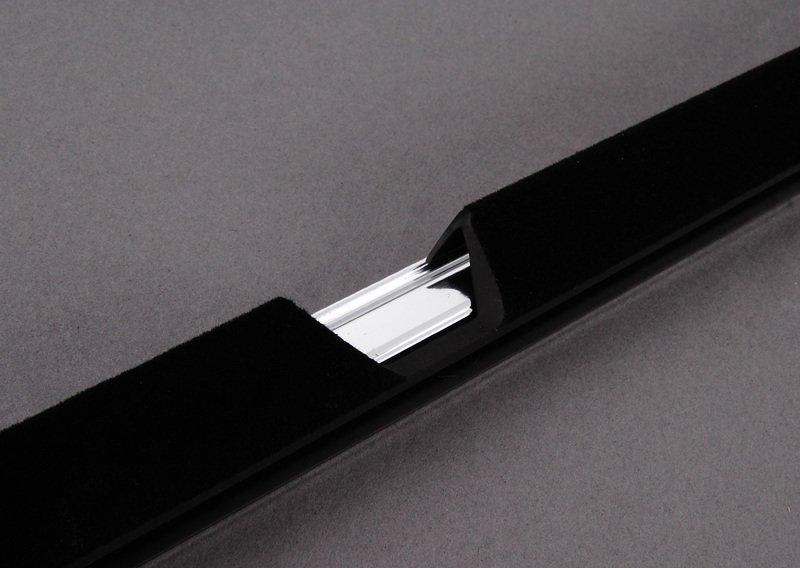 Защитный молдинг шахты Л Наруж