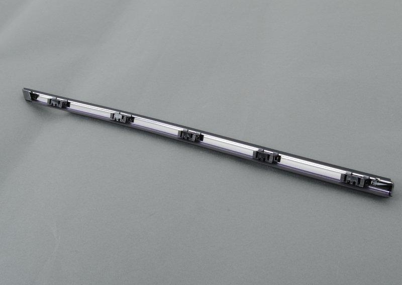 Декоративная планка заднего крыла П