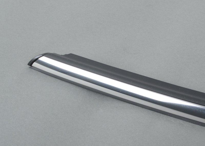 Декоративная планка заднего крыла П