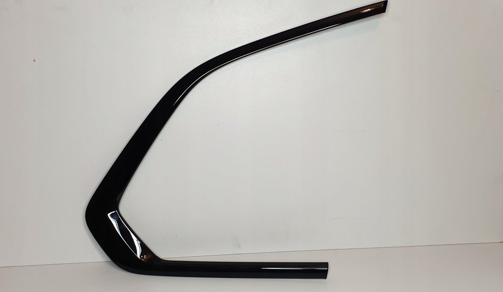 G05 планка бокового стекла задняя черная