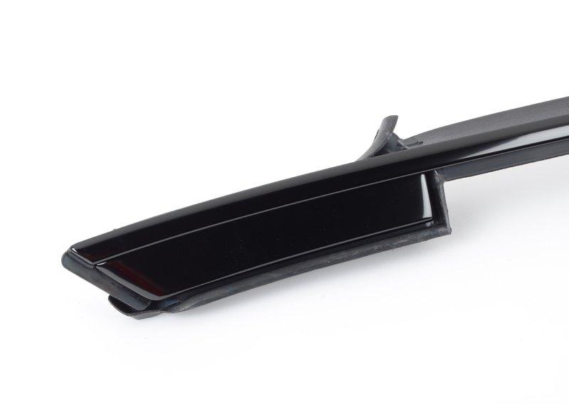 Планка бокового стекла E93