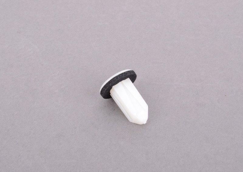 Вставная гайка