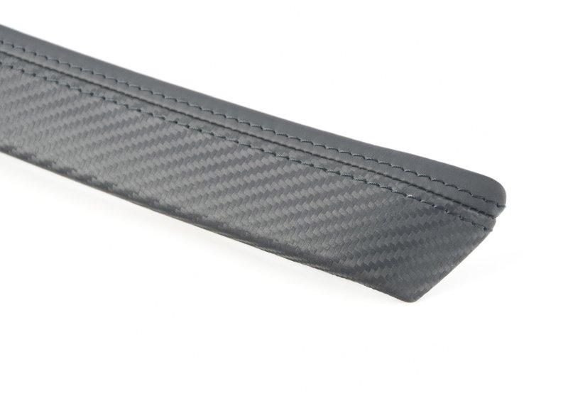 Декоративная планка двери карбон Пд П