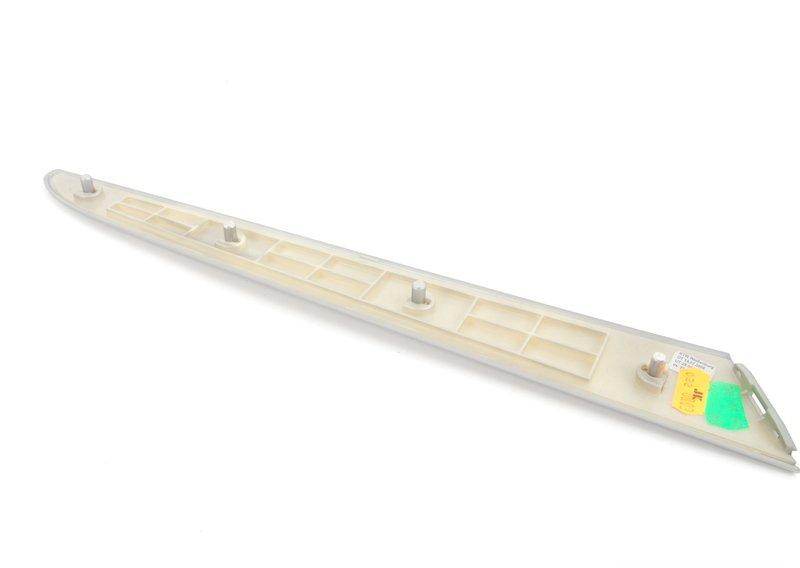 декорат. планка передней левой двери