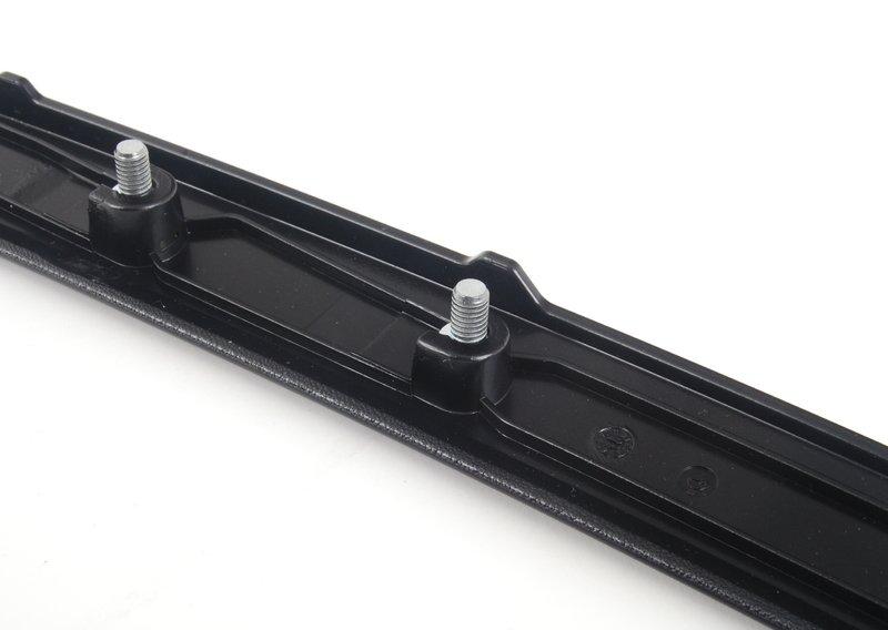 декорат. планка передней левой двери