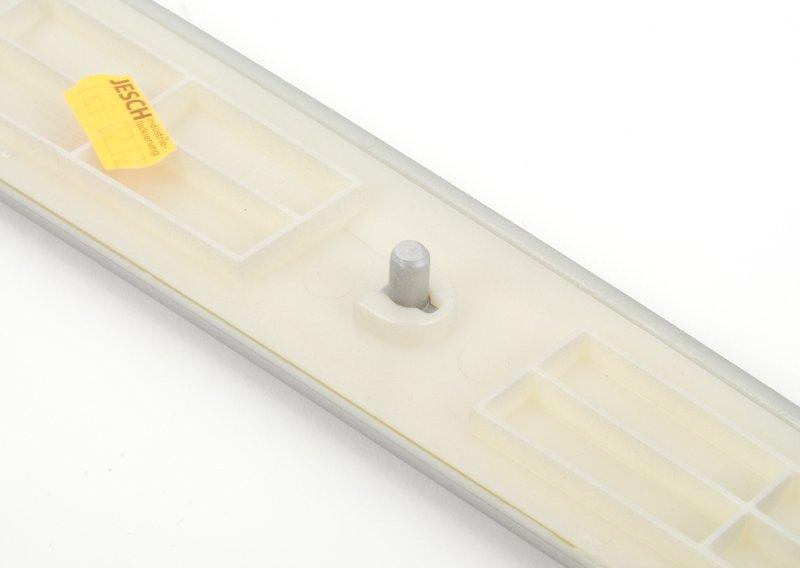 декорат. планка задней левой двери