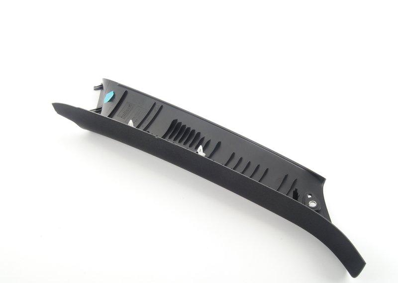 Накладка передней стойки Л