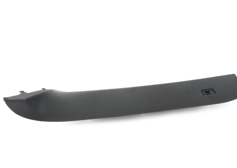 G05/F95 Накладка передней стойки Л