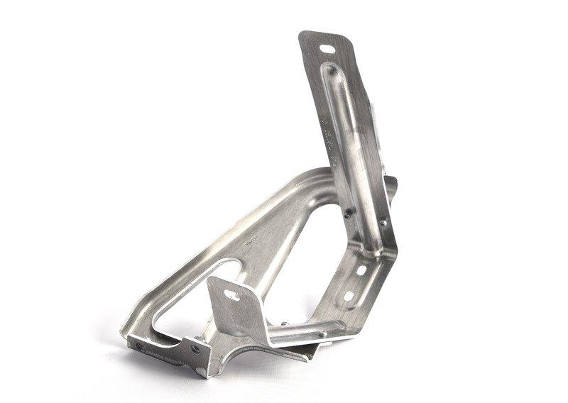 Кронштейн крыла Л Зд