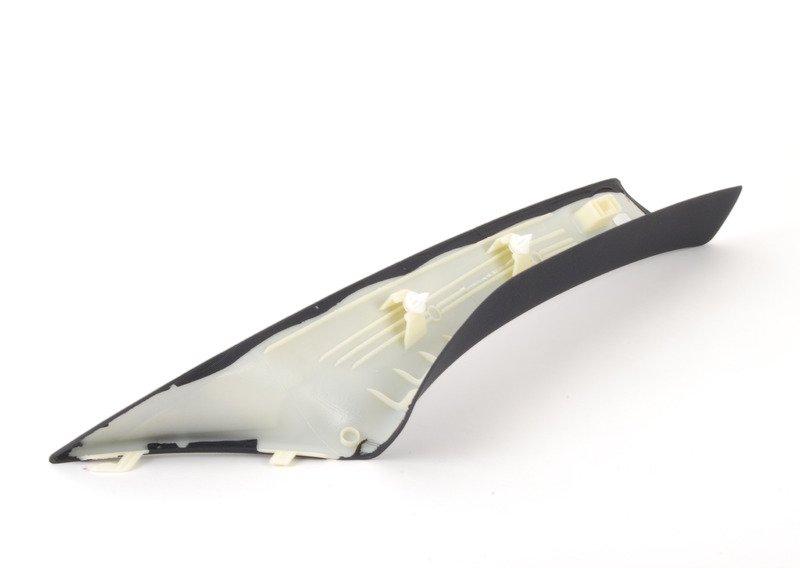 Накладка передней стойки Л