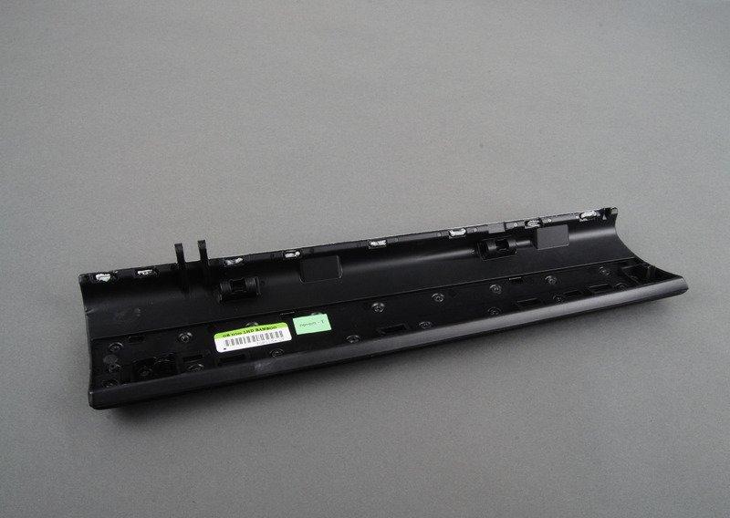 Крышка вещевого ящика Нж