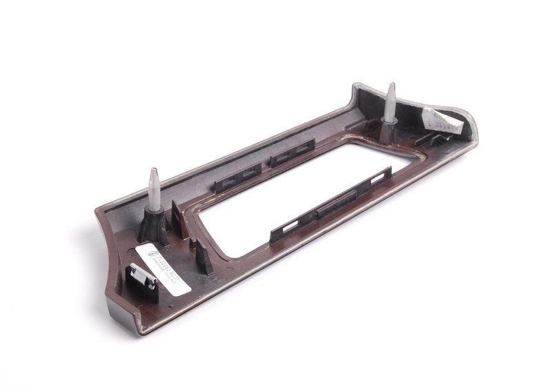 Накладка на пан.приб.из корня ореха Л