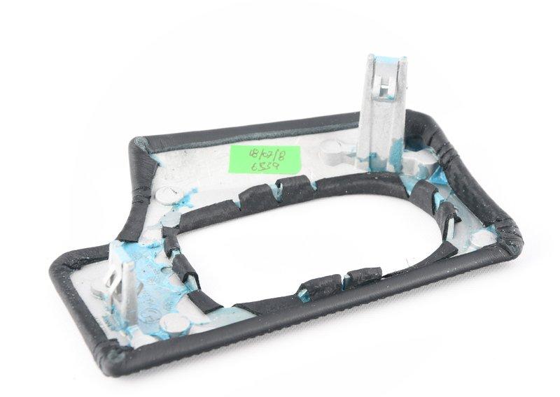 Декор.планка панели приборов кожа Л