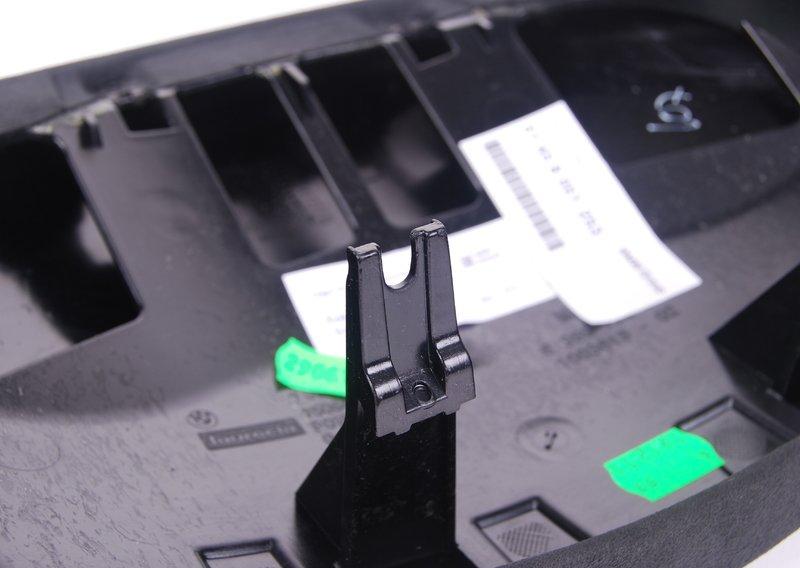 Кожух на панели приборов Alcantara