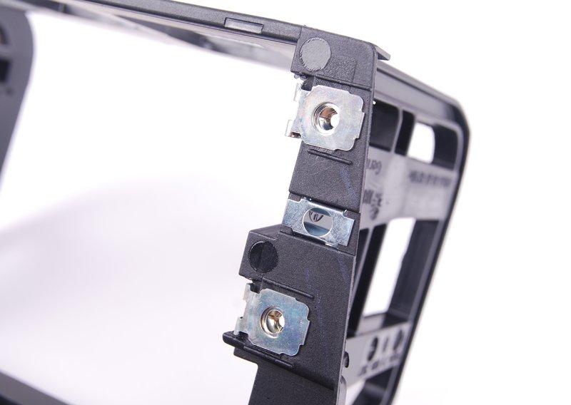 Функциональный кронштейн панели приборов